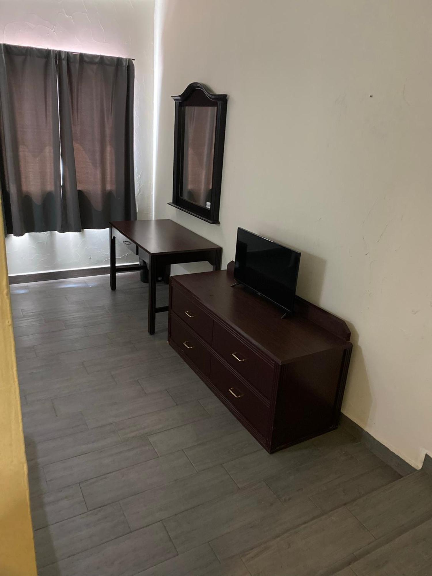 Hotel Plaza Del Arco - Монтерей Екстериор снимка
