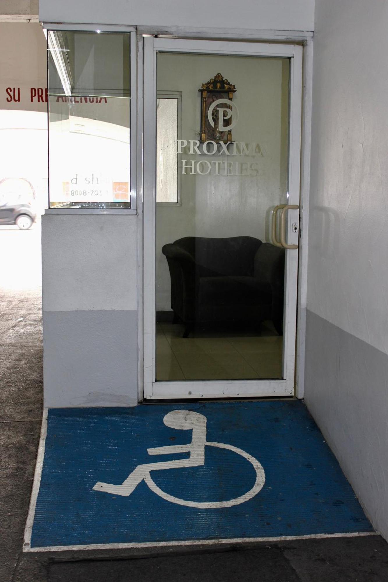 Hotel Plaza Del Arco - Монтерей Екстериор снимка